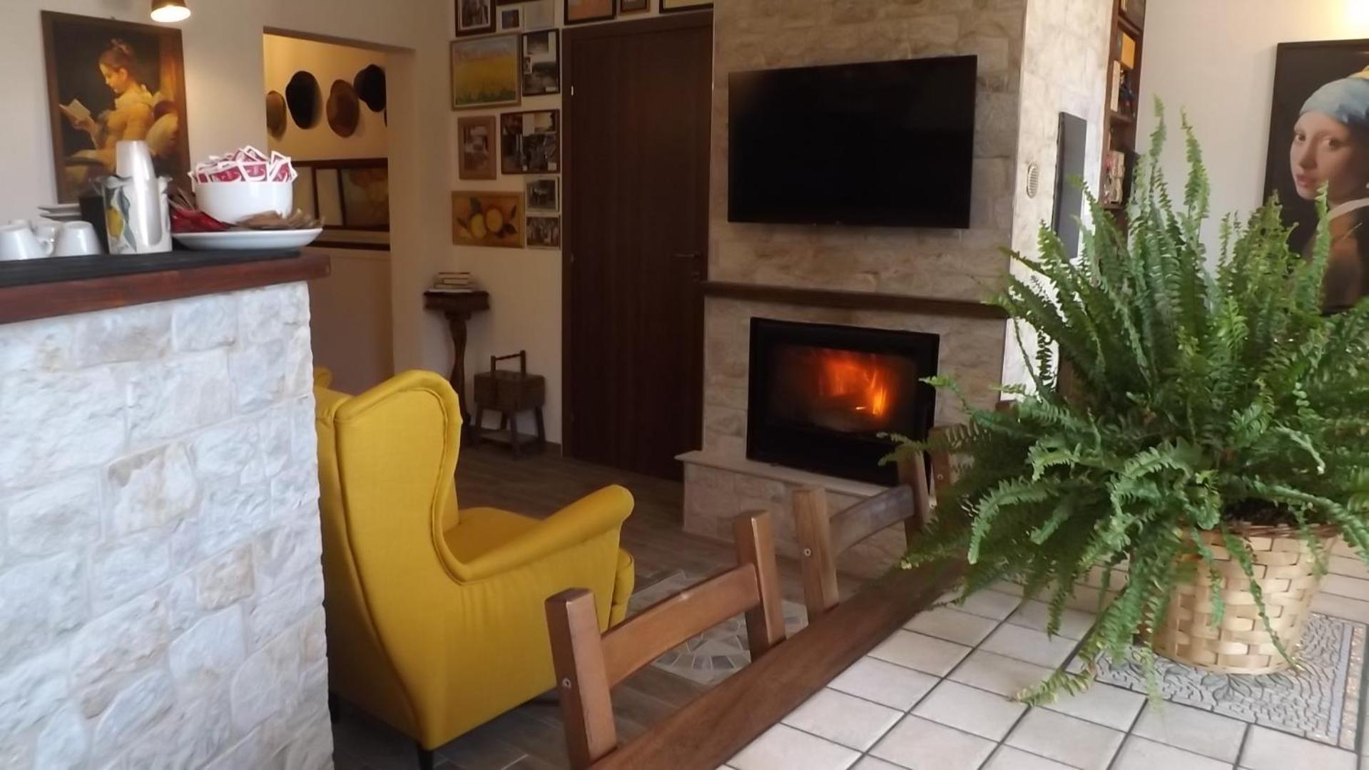 Beb Nonno Baffo Bed & Breakfast Avola Luaran gambar